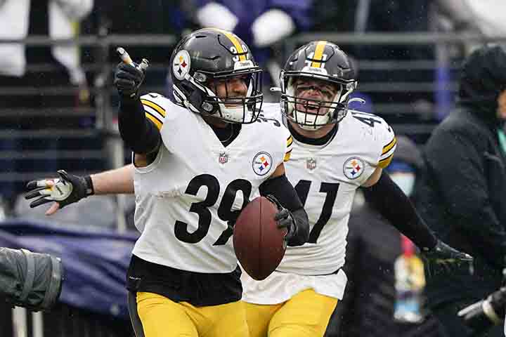 steelers-fitzpatrick-signs-new-5-year-deal-to-become-highest-paid